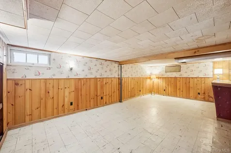 132 Albertson Parkway Albertson NY 11507