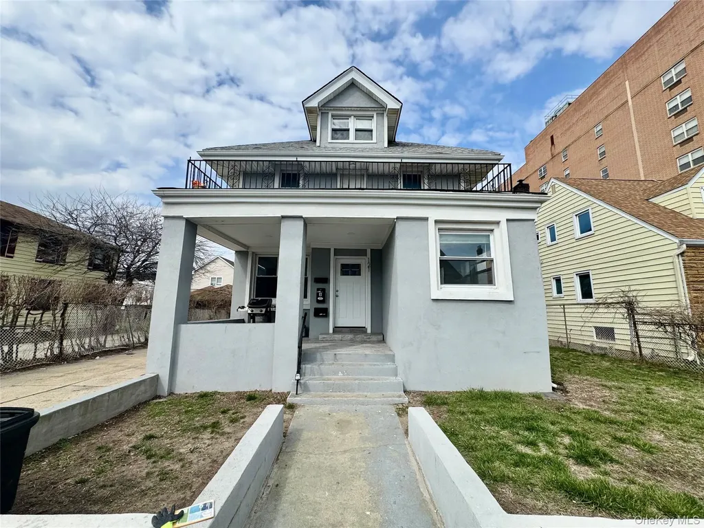 121 W Chester Street Long Beach NY 11561