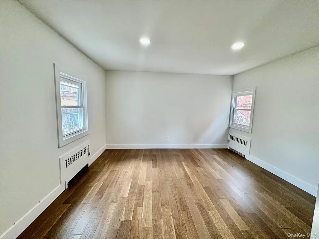 121 W Chester Street Long Beach NY 11561