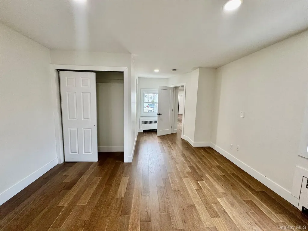 121 W Chester Street Long Beach NY 11561