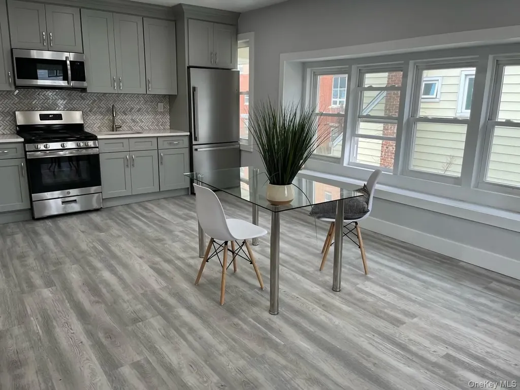 121 W Chester Street Long Beach NY 11561