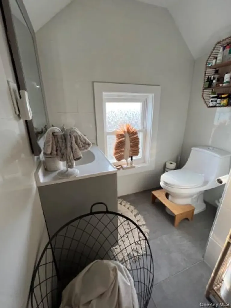 121 W Chester Street Long Beach NY 11561