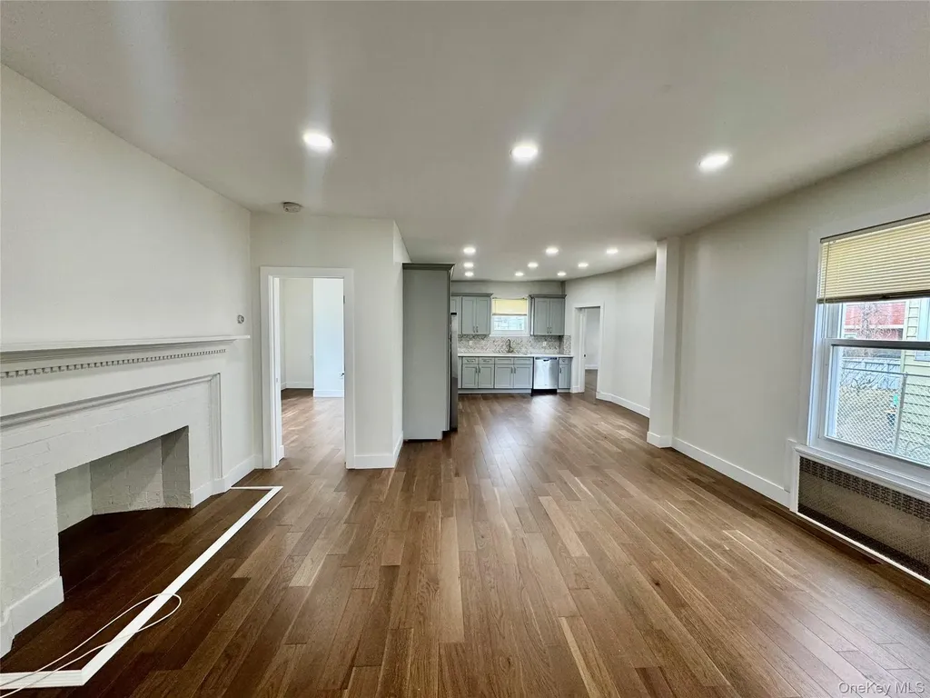 121 W Chester Street Long Beach NY 11561