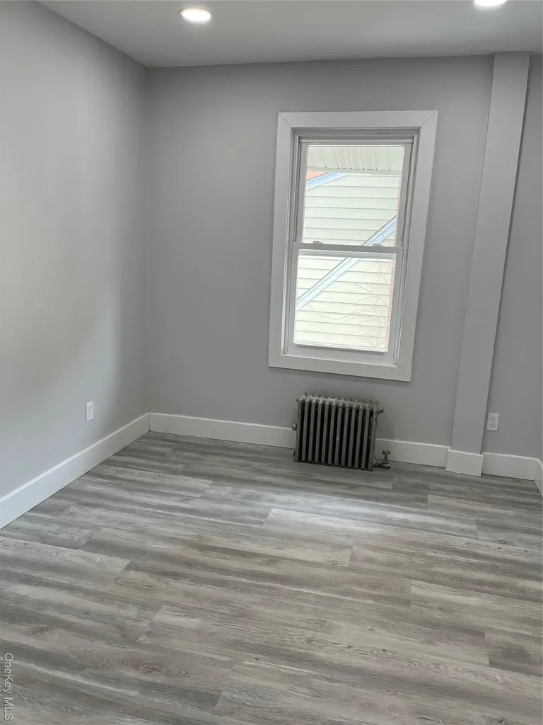121 W Chester Street Long Beach NY 11561