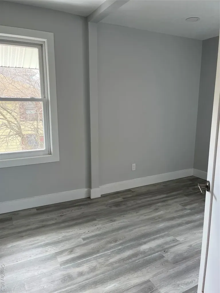121 W Chester Street Long Beach NY 11561
