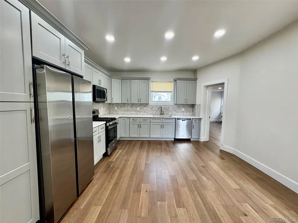 121 W Chester Street Long Beach NY 11561