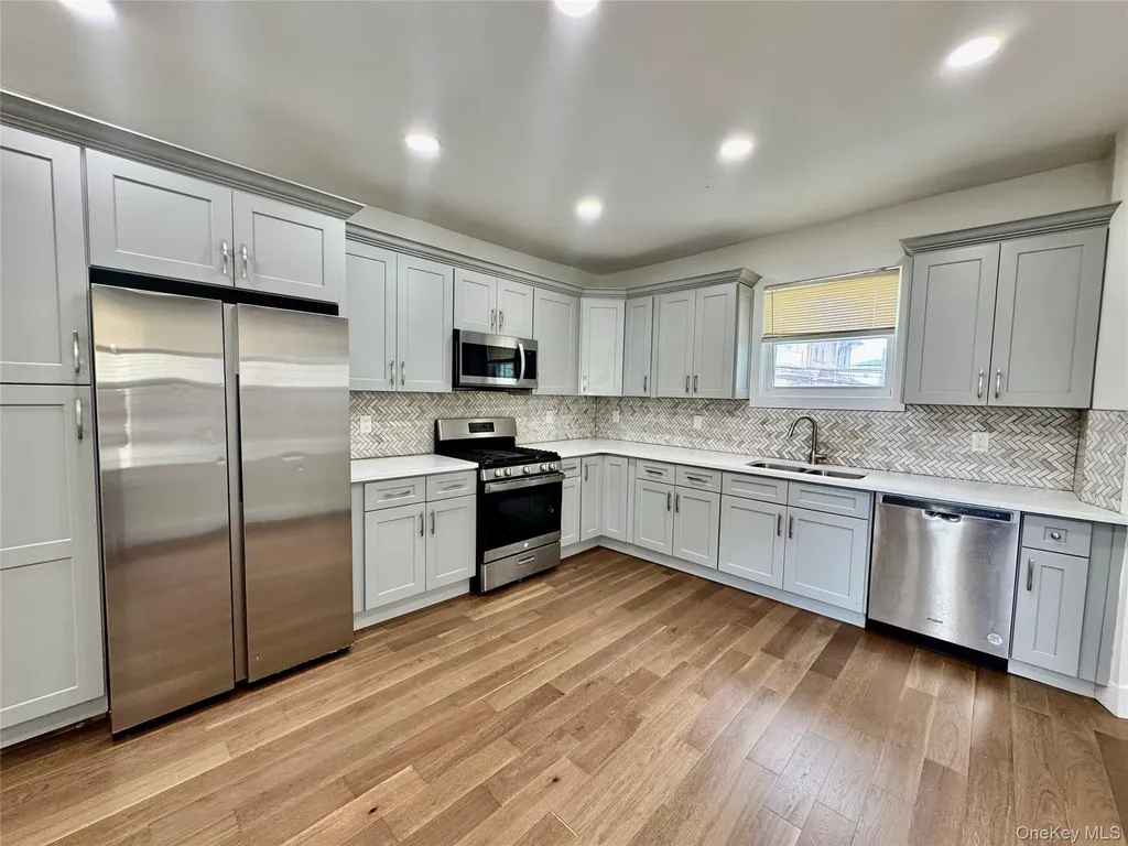 121 W Chester Street Long Beach NY 11561