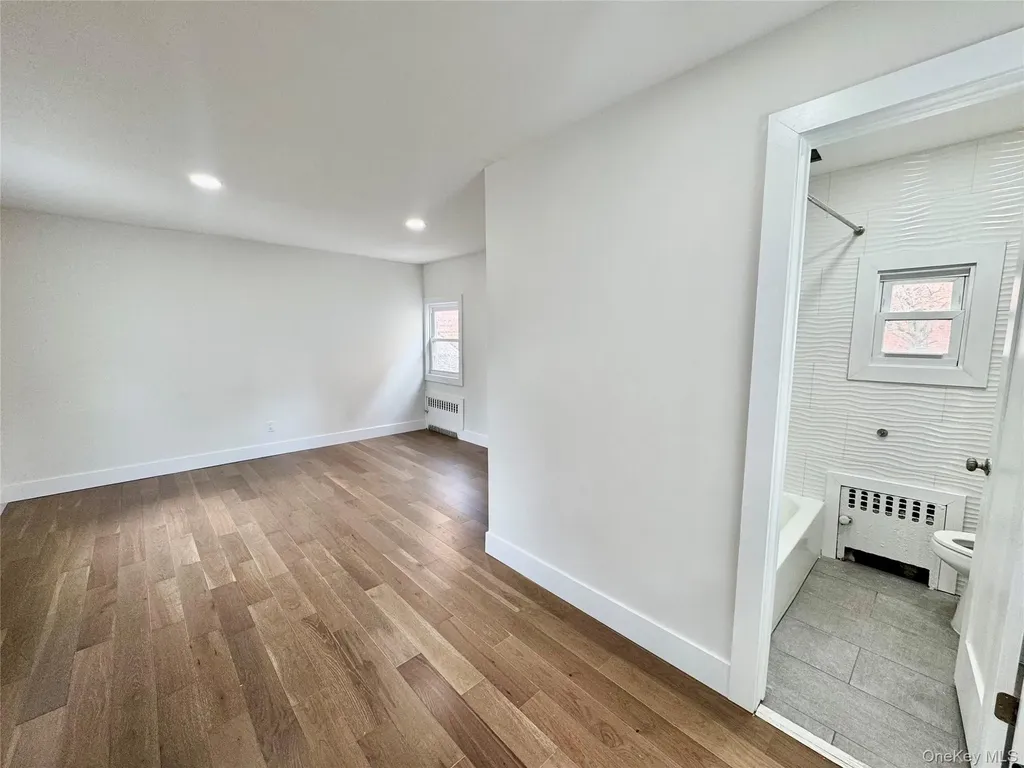 121 W Chester Street Long Beach NY 11561