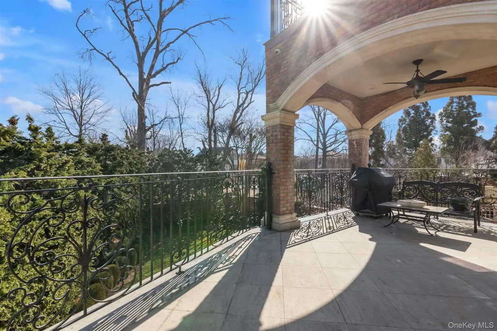 12 Point Crescent Malba NY 11357