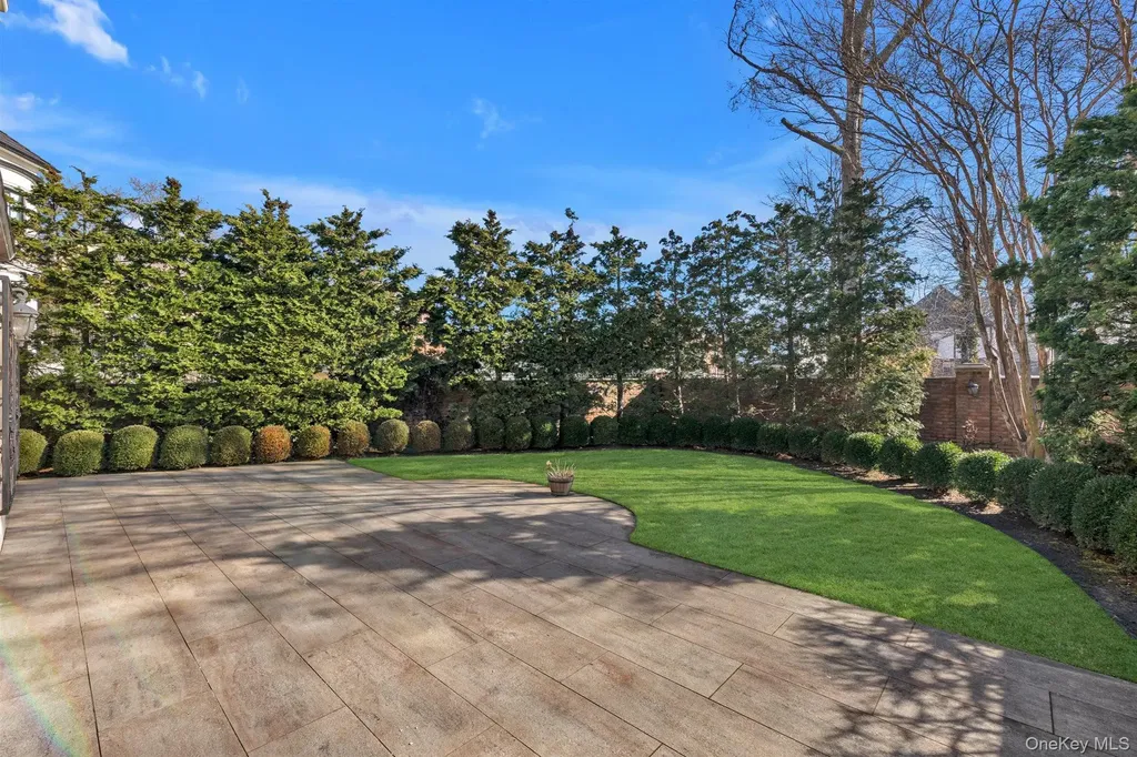 12 Point Crescent Malba NY 11357