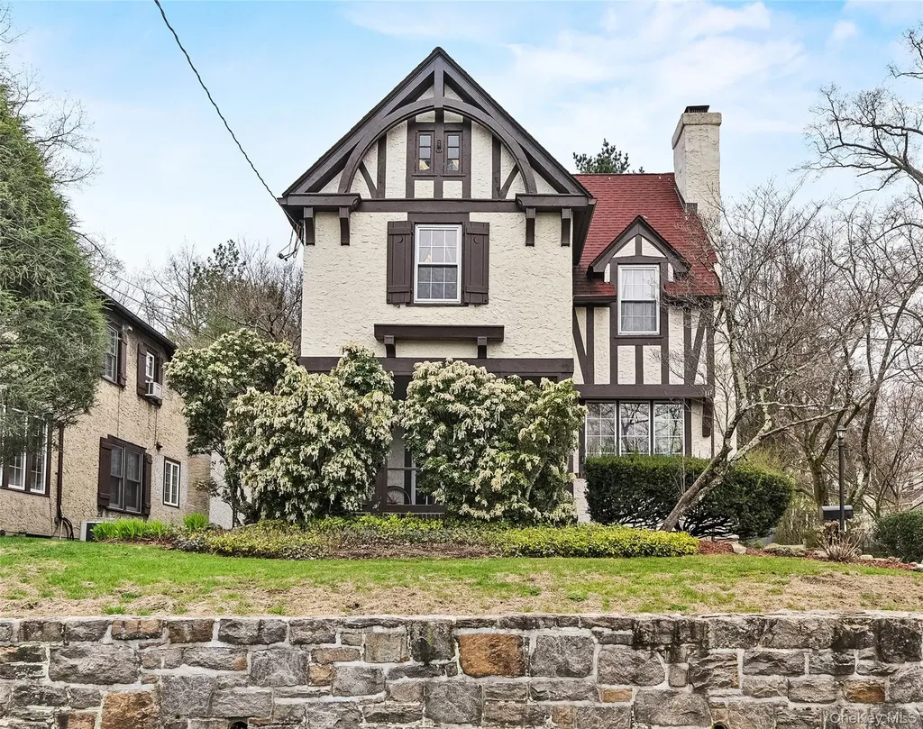112 Ralph Avenue White Plains NY 10606