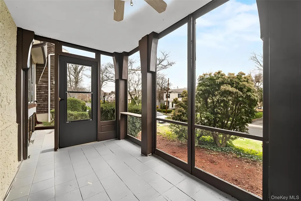 112 Ralph Avenue White Plains NY 10606