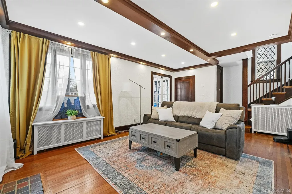 112 Ralph Avenue White Plains NY 10606