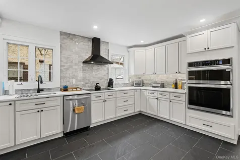 112 Ralph Avenue White Plains NY 10606