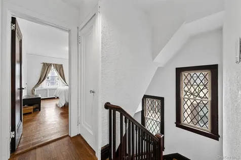 112 Ralph Avenue White Plains NY 10606
