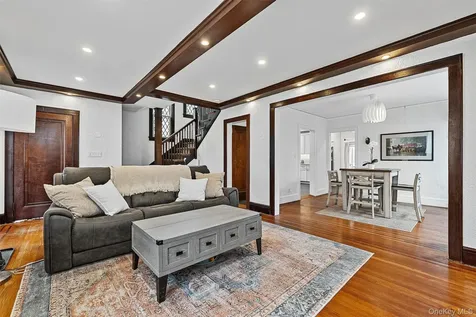 112 Ralph Avenue White Plains NY 10606