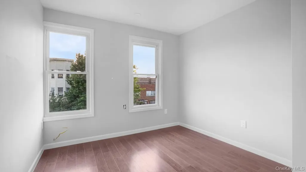 2040 Washington Avenue Bronx NY 10457