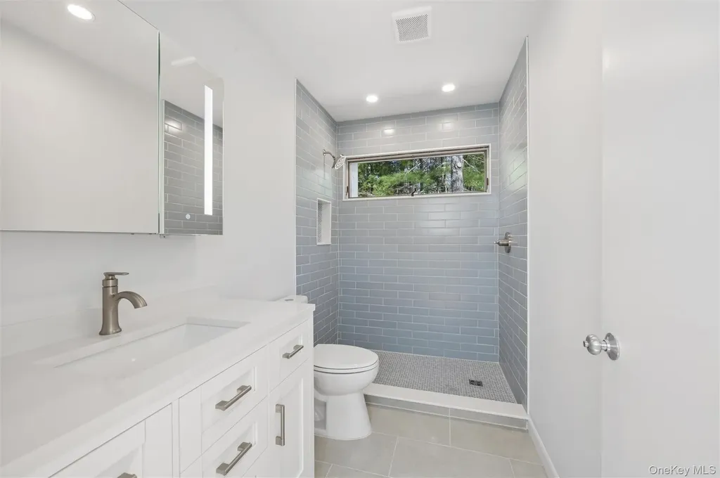 7 Pine Lane Quogue NY 11959