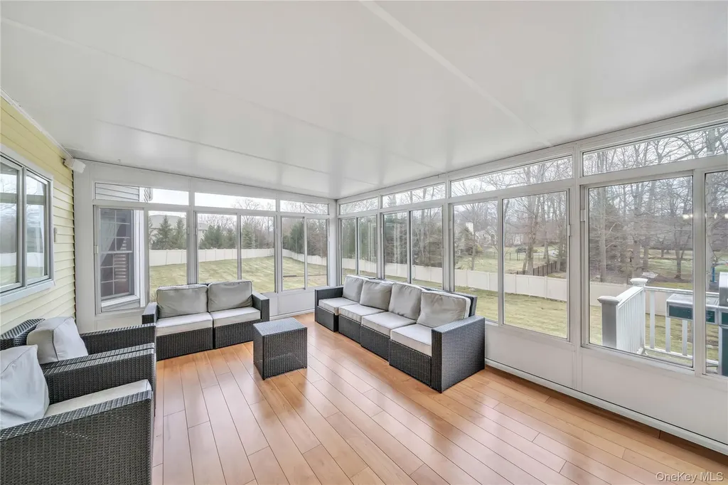 25 Charnwood Drive Suffern NY 10901