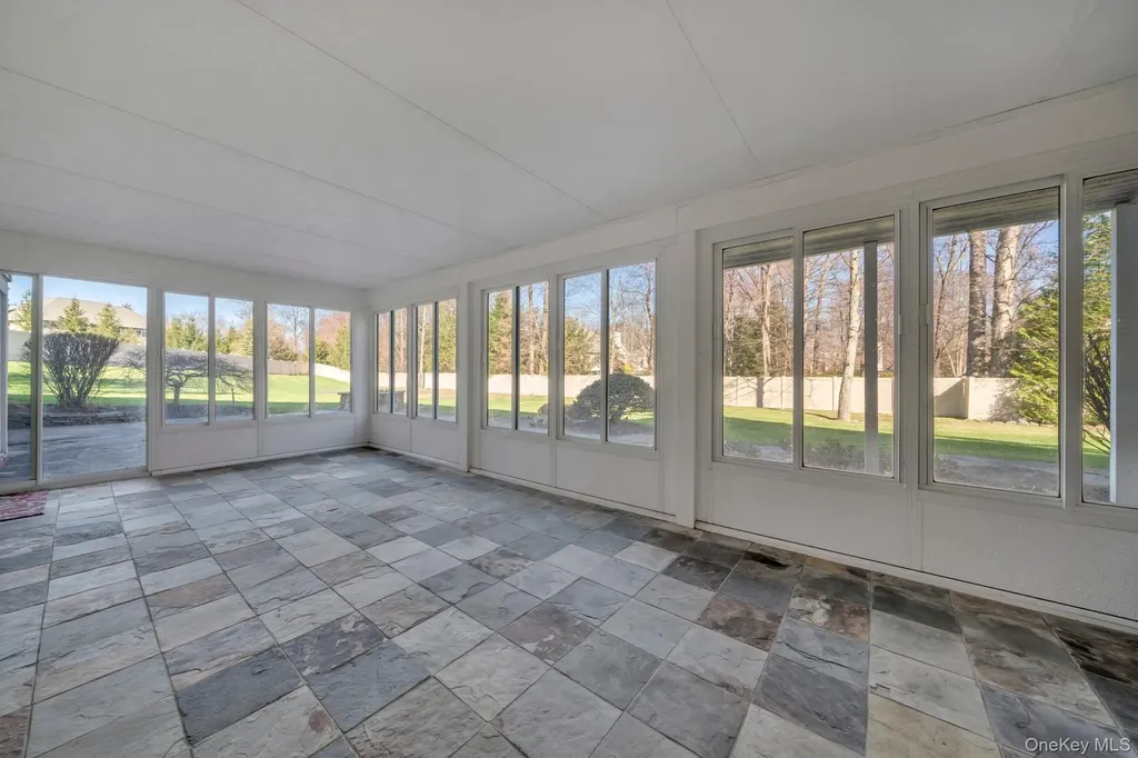 25 Charnwood Drive Suffern NY 10901