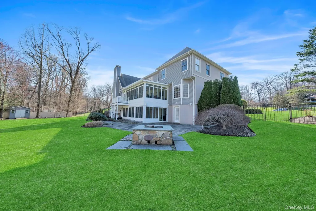 25 Charnwood Drive Suffern NY 10901