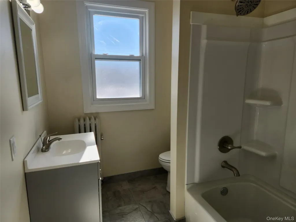 49 Roger Avenue Inwood NY 11096