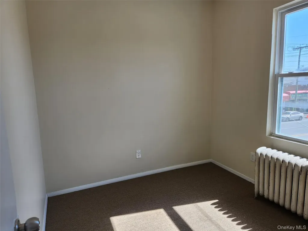 49 Roger Avenue Inwood NY 11096