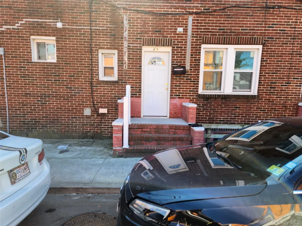 49 Roger Avenue Inwood NY 11096