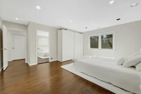 58 Mamaroneck Road Scarsdale NY 10583