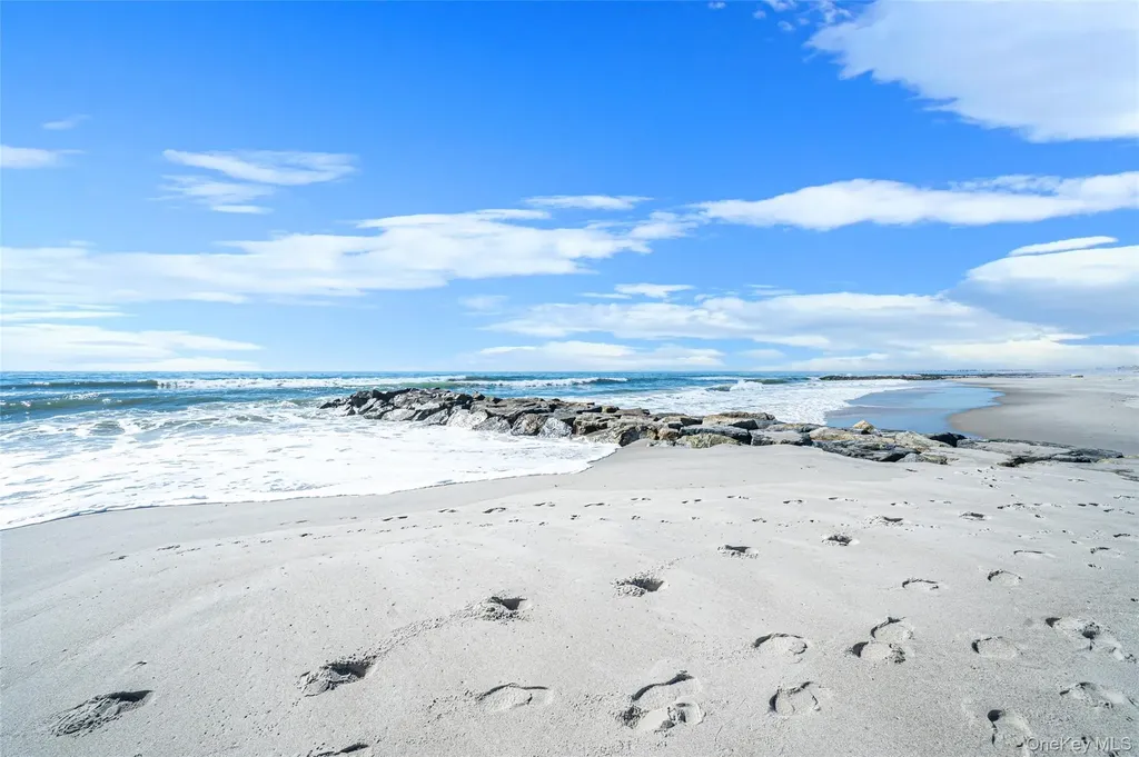 1233 Beech Street Atlantic Beach NY 11509