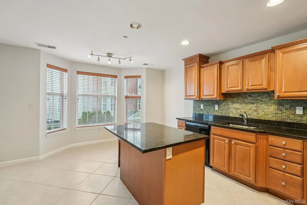 10 Bridge Lane Haverstraw NY 10927