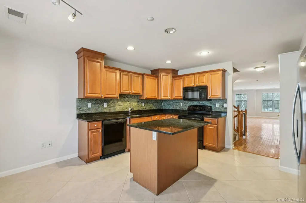 10 Bridge Lane Haverstraw NY 10927