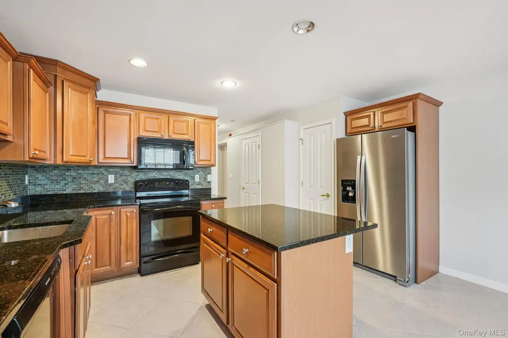 10 Bridge Lane Haverstraw NY 10927