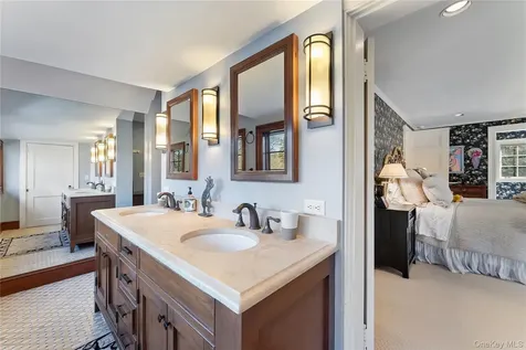 11 Mamaroneck Road Scarsdale NY 10583