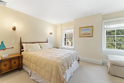 11 Mamaroneck Road Scarsdale NY 10583