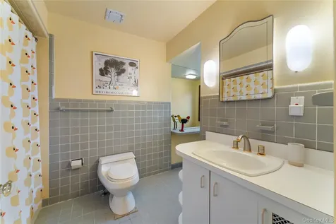 11 Mamaroneck Road Scarsdale NY 10583