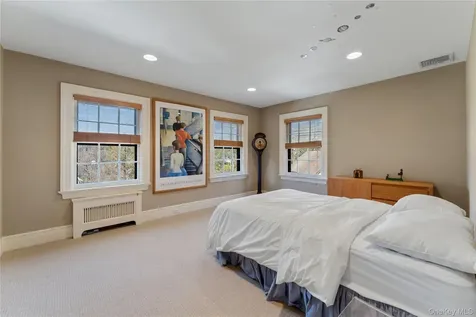 11 Mamaroneck Road Scarsdale NY 10583