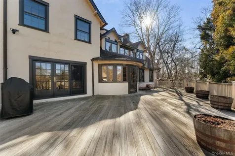 11 Mamaroneck Road Scarsdale NY 10583