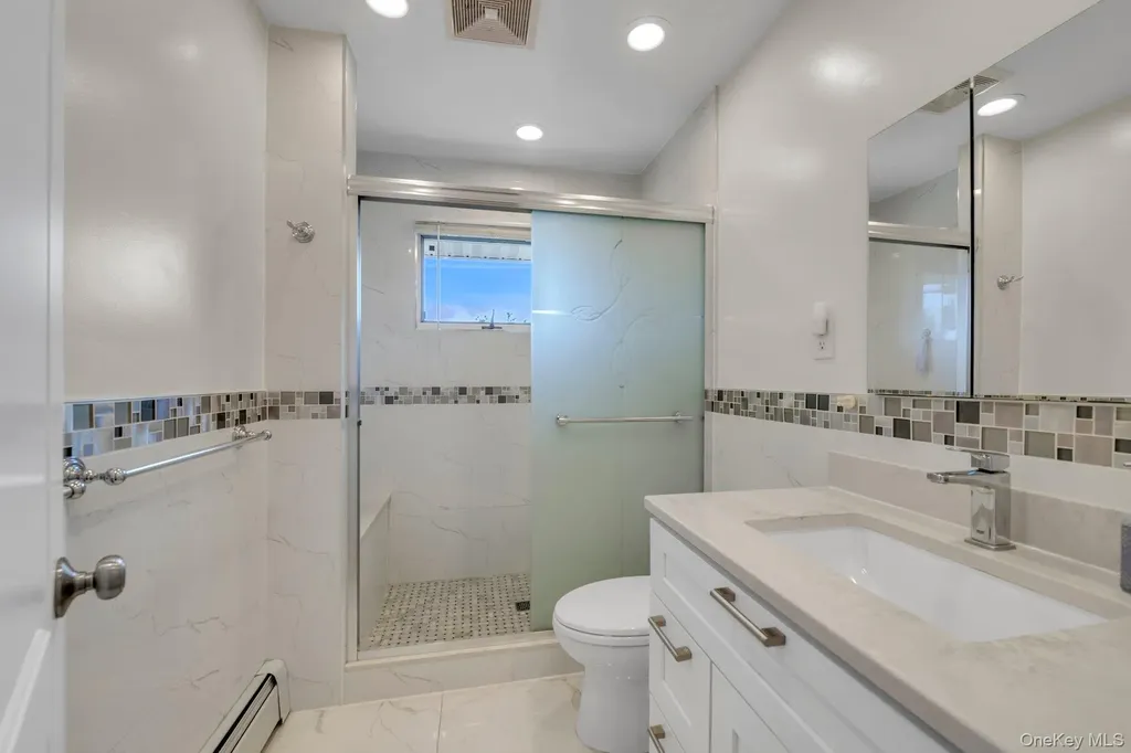 5 Hillvale Road Syosset NY 11791