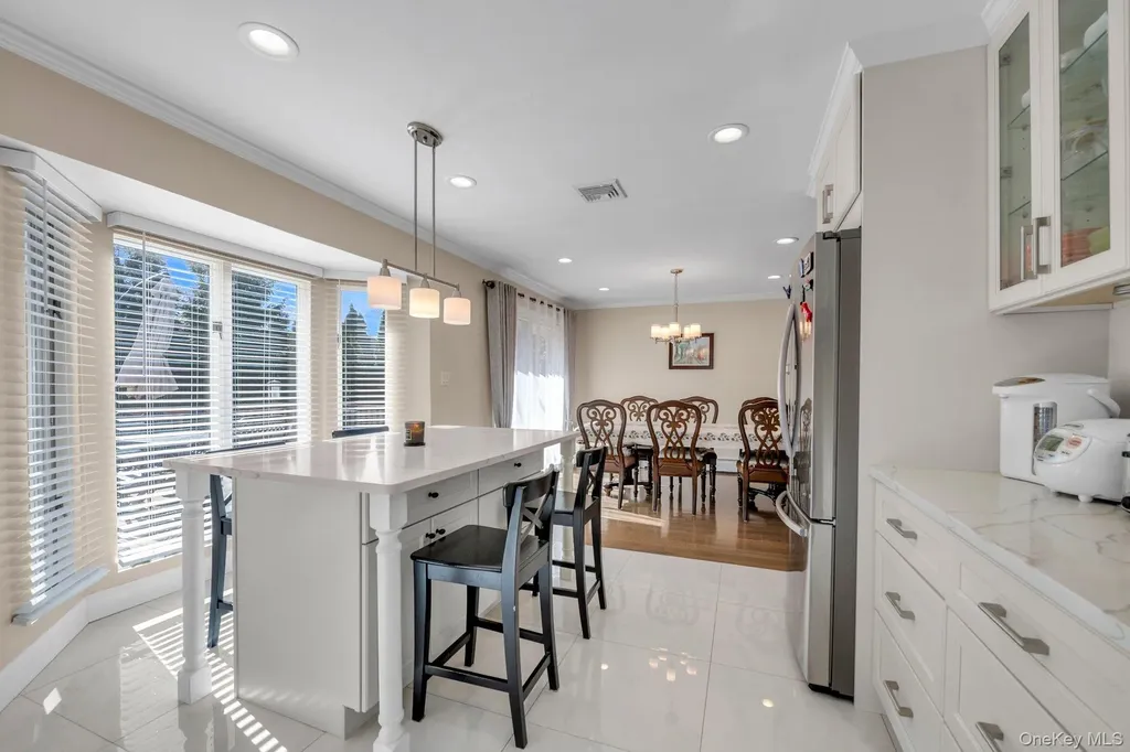 5 Hillvale Road Syosset NY 11791