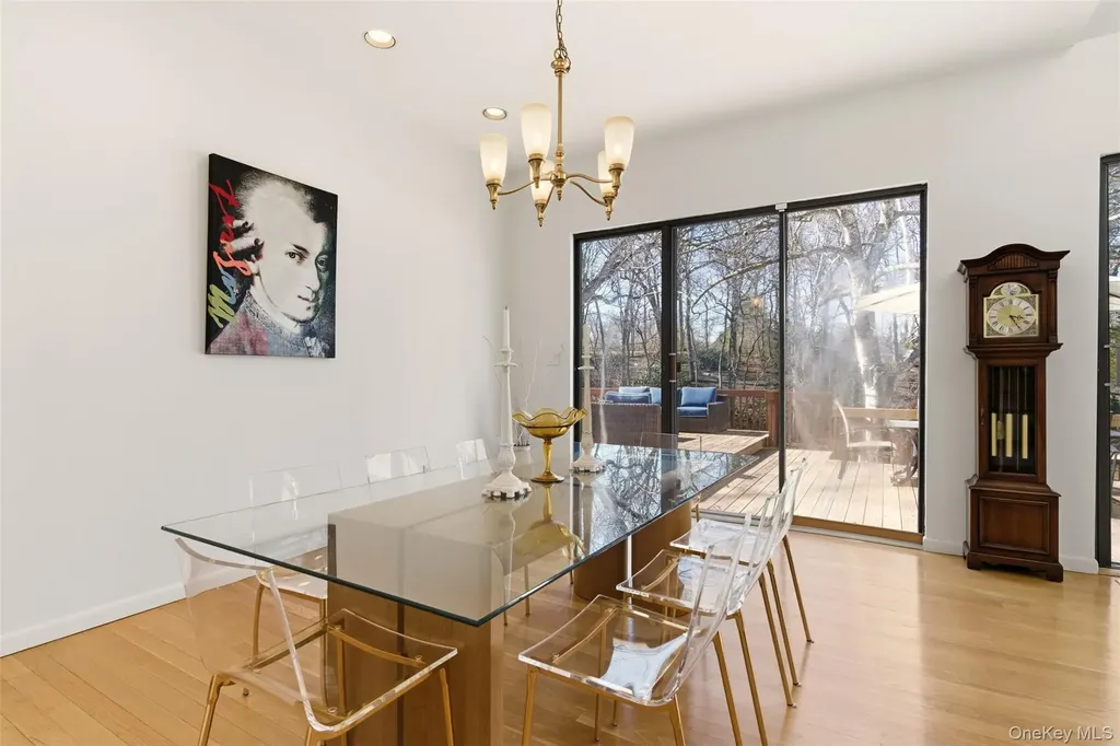 5 Waterford Way Syosset NY 11791
