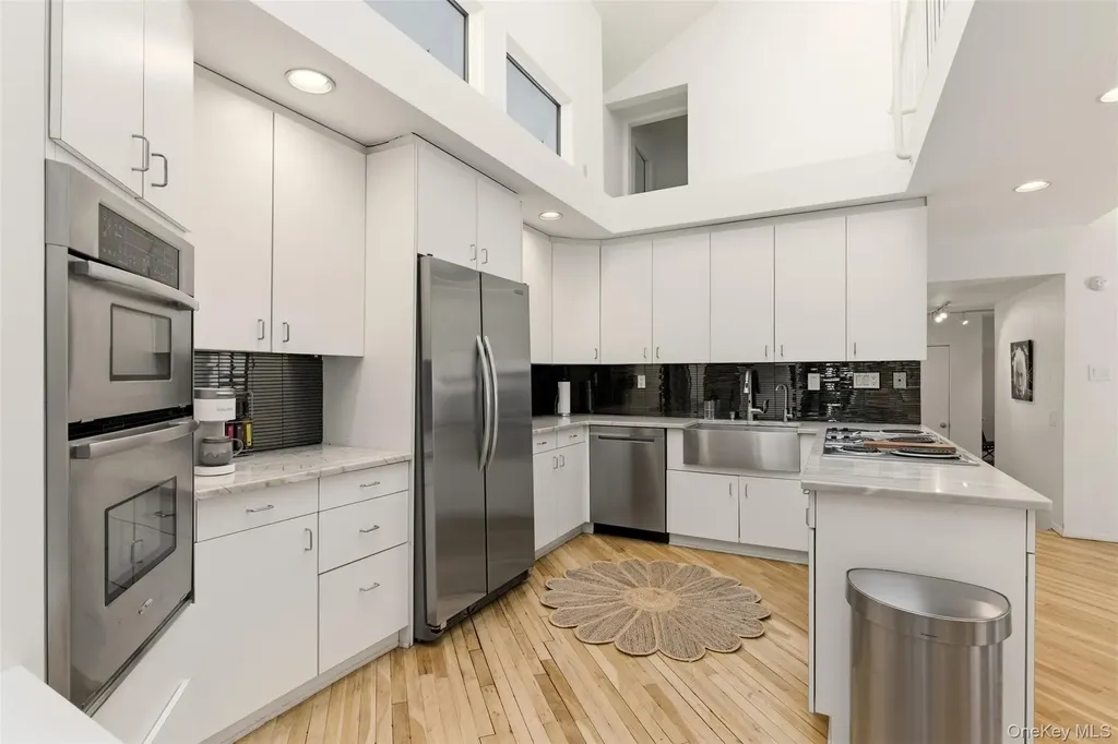 5 Waterford Way Syosset NY 11791