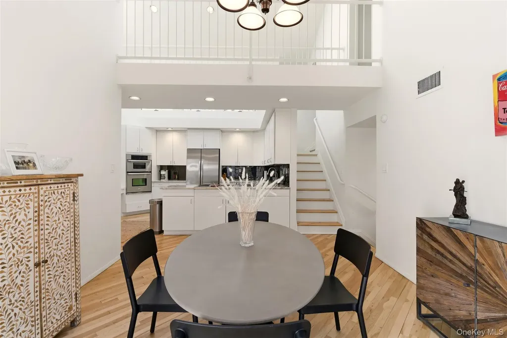 5 Waterford Way Syosset NY 11791