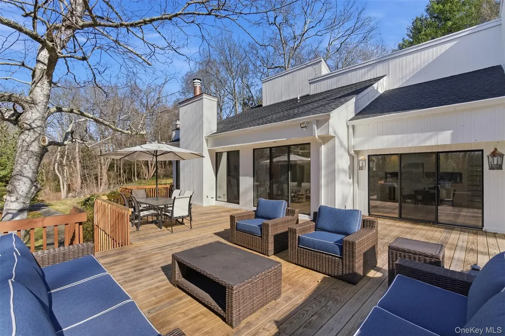 5 Waterford Way Syosset NY 11791