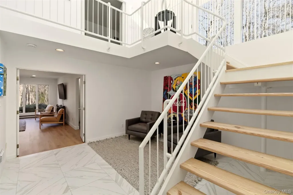 5 Waterford Way Syosset NY 11791