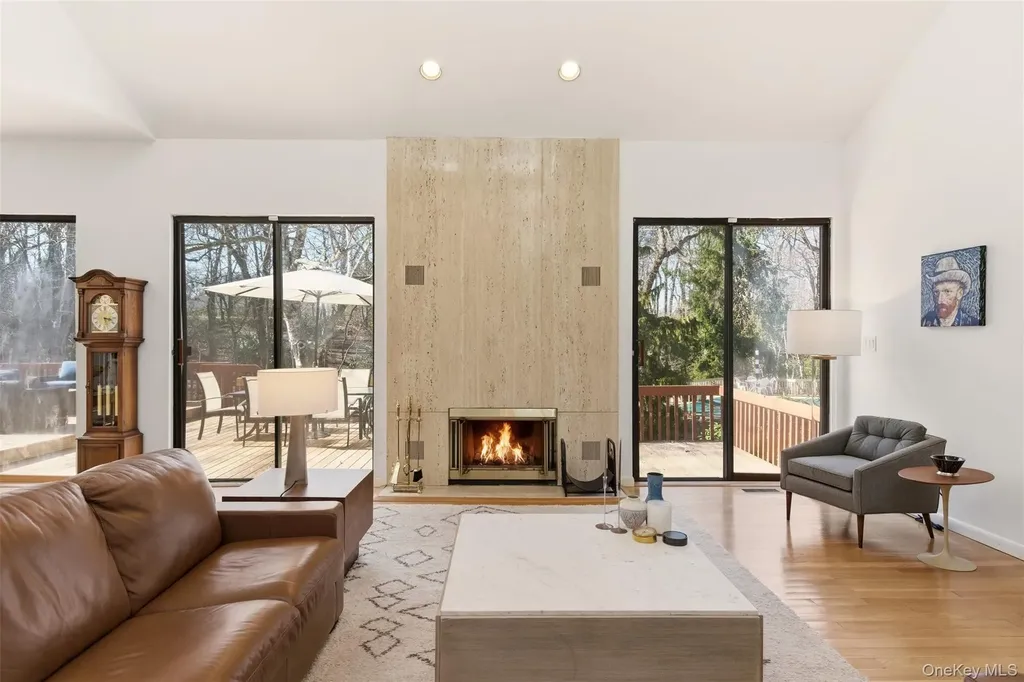 5 Waterford Way Syosset NY 11791