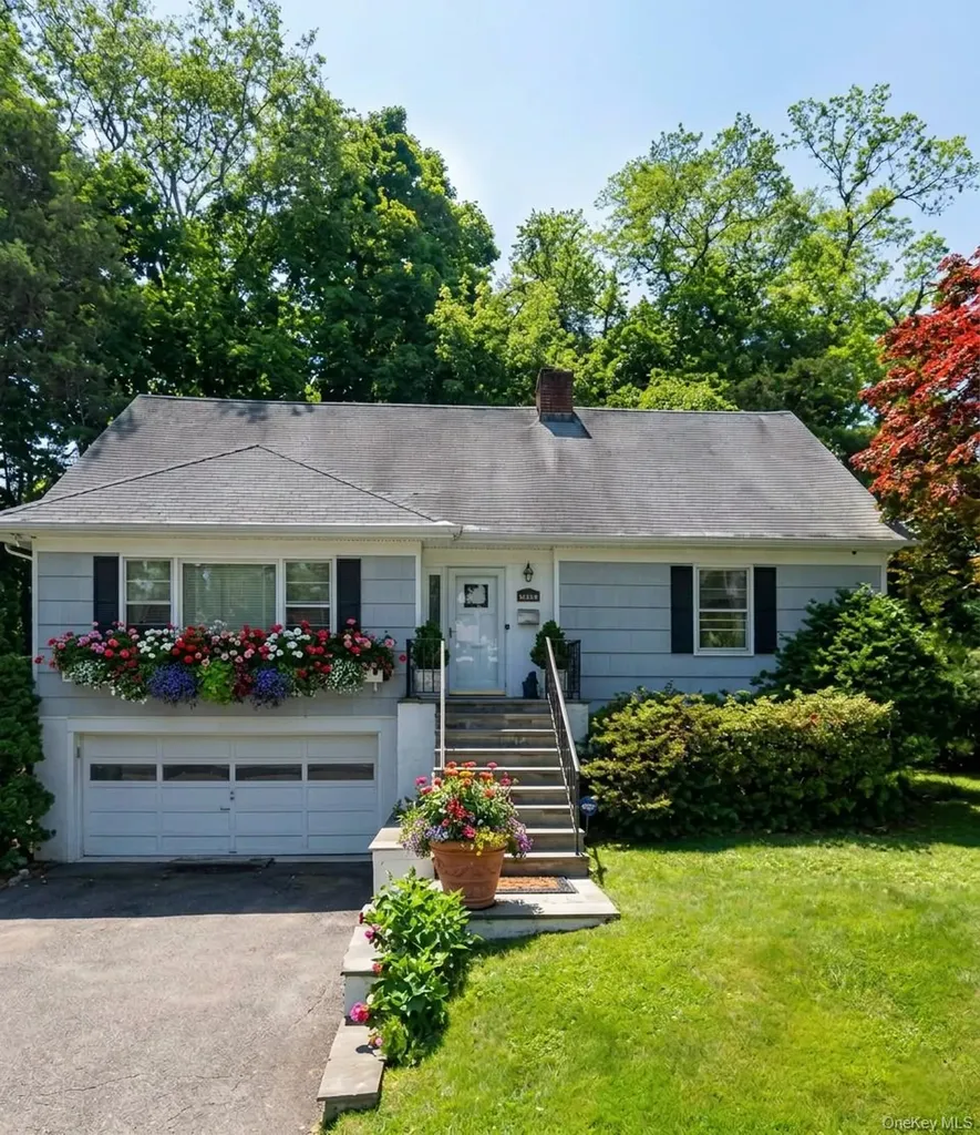 1035 Shore Acres Drive Mamaroneck NY 10543