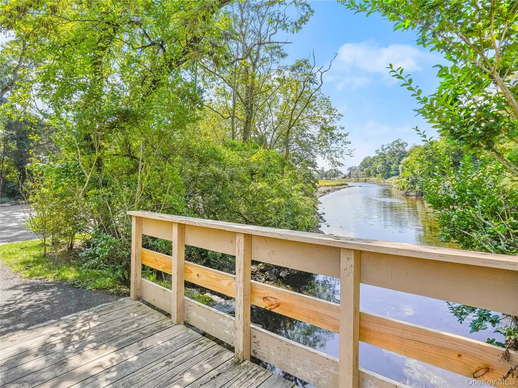 1035 Shore Acres Drive Mamaroneck NY 10543