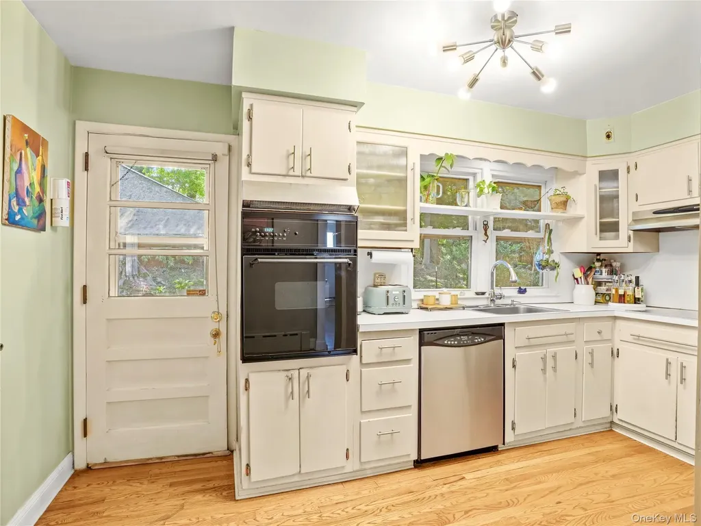 1035 Shore Acres Drive Mamaroneck NY 10543