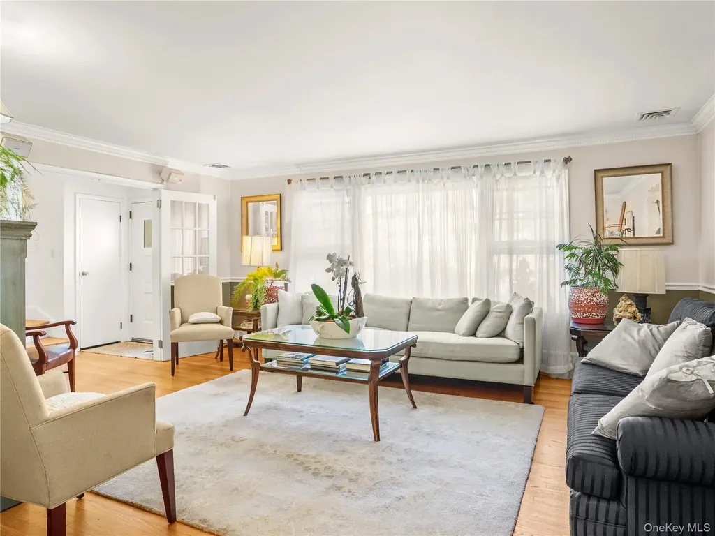 1035 Shore Acres Drive Mamaroneck NY 10543